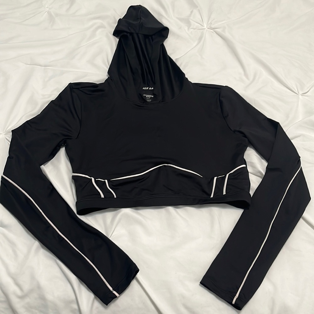 Sommer ray cropped top hooded